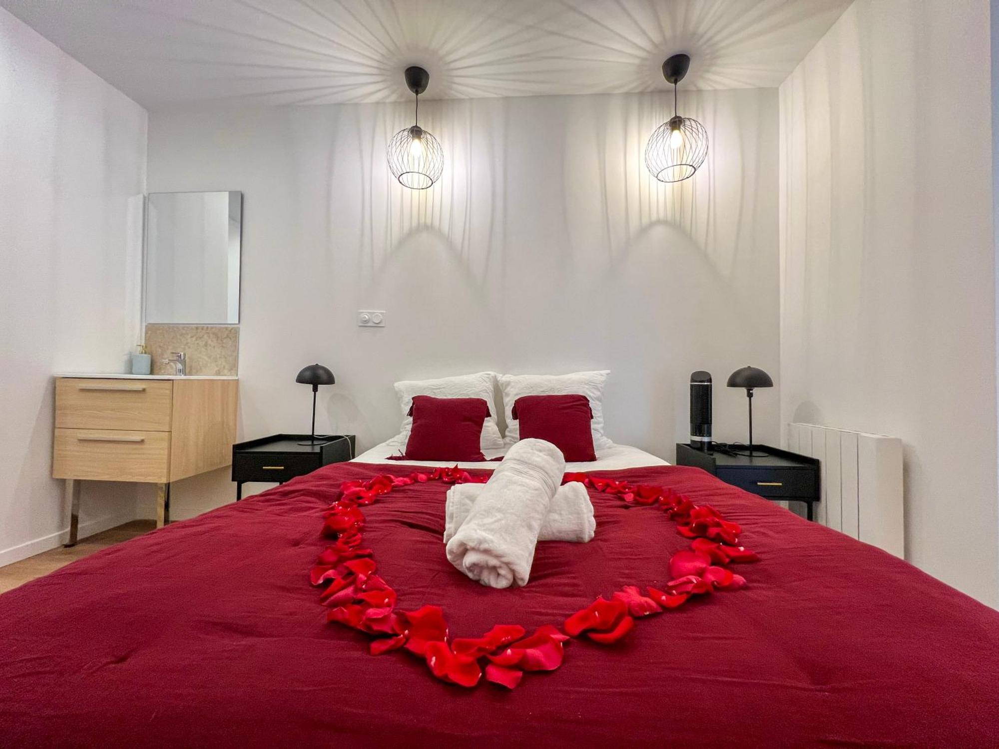Apartament Bibemus Casa Maja - Baignoire Balneo - Parking - Terrasse Saint-Etienne  Zewnętrze zdjęcie